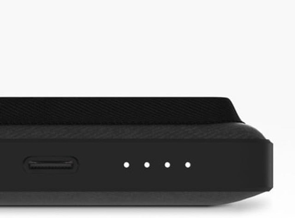 AmpUp Magnetic Charger Wallet – 5000mAh Portable Power Bank